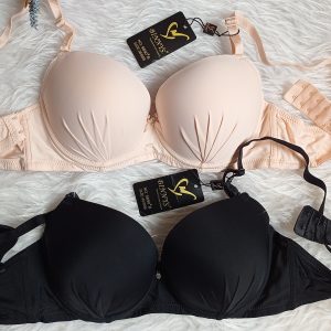 سوتین اسفنجی بسیار راحت و سبک بدون جک دارای فنر زیر کیفیت بسیار مرغوب لاکرا سایز 75تا90 در دو رنگ کرمو مشکی