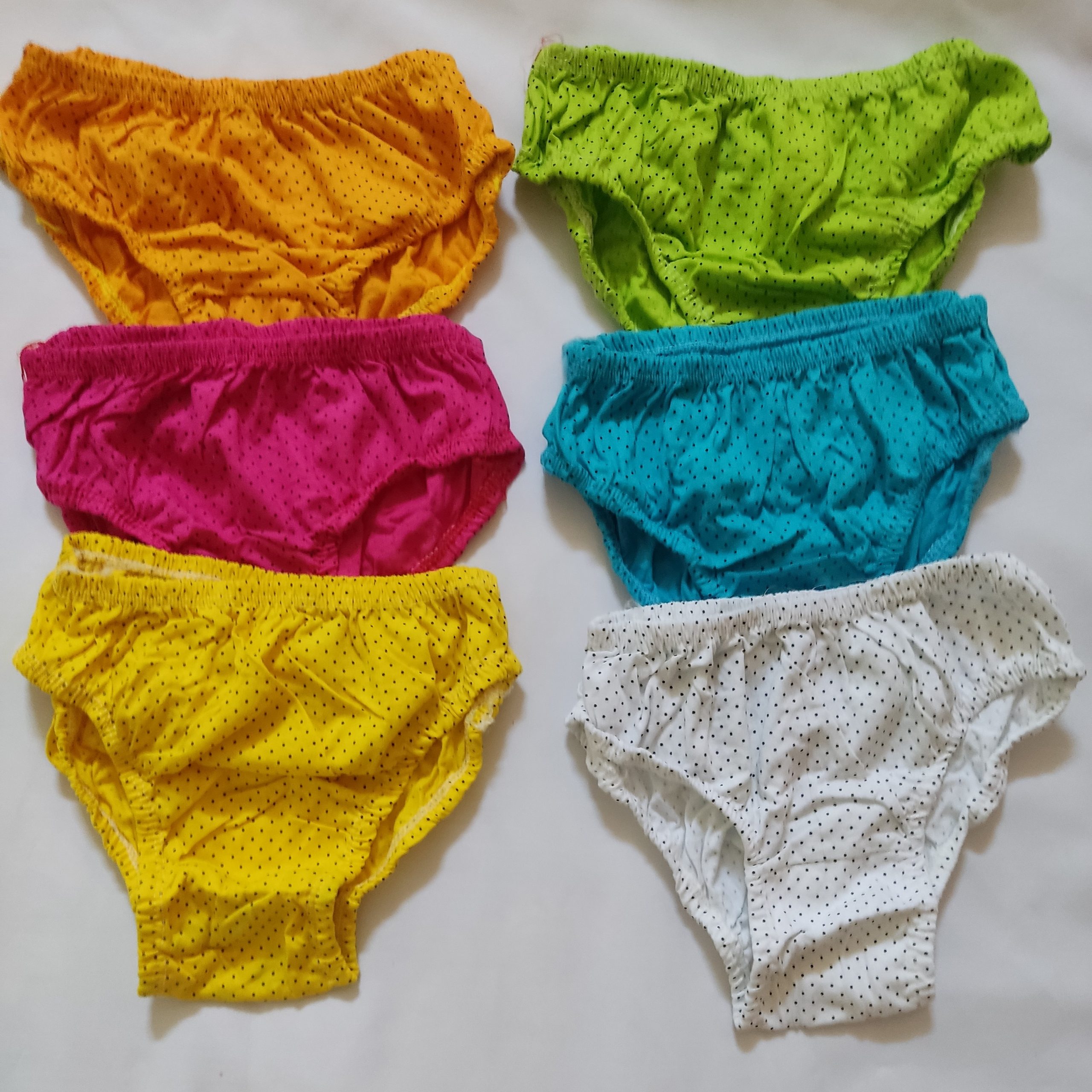 شورت نخی خالدار زنانه سایز l xxl جنس خوب و بادوام در رنگ های مختلف مناسب برای سایزهای 36 44 46