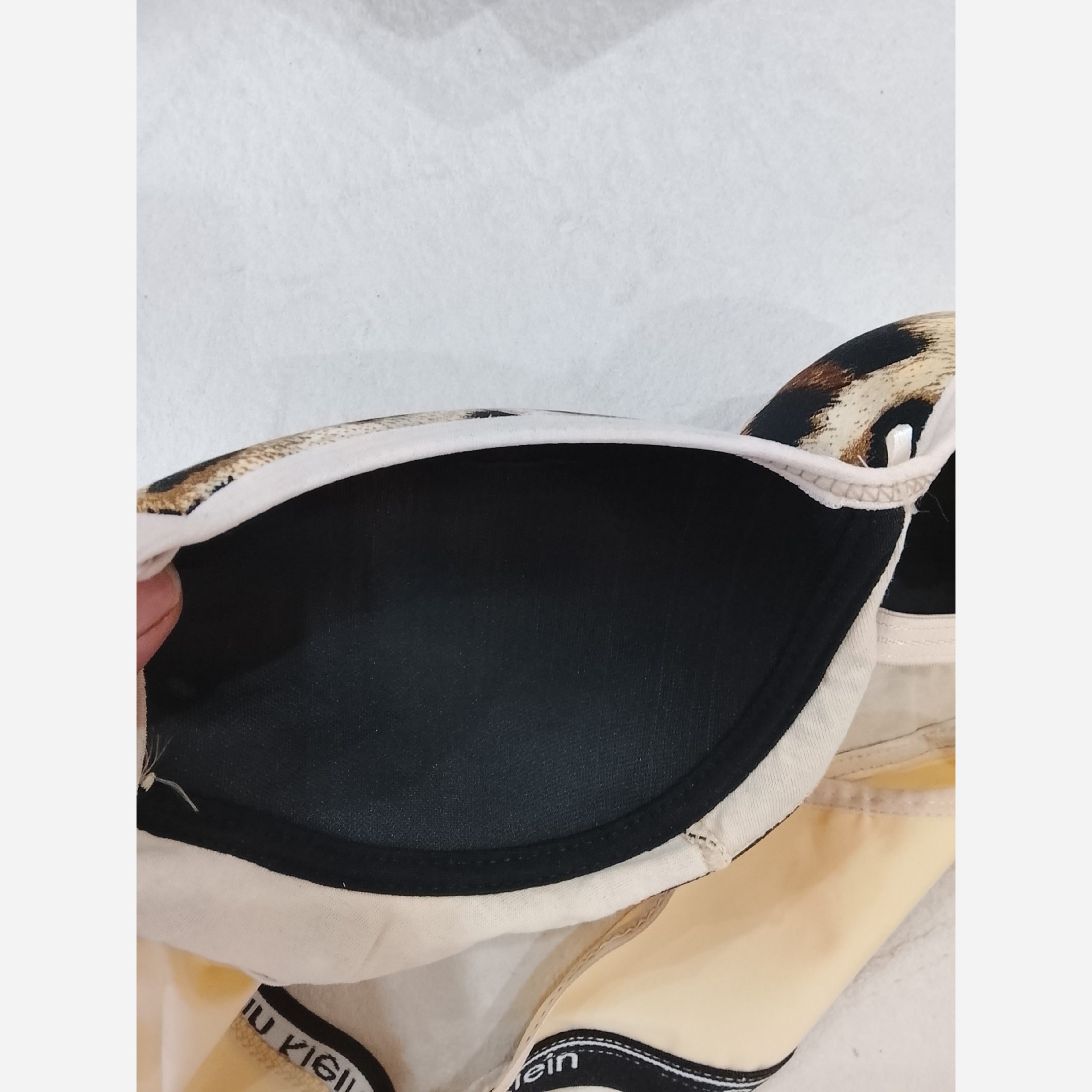 سوتین اسفنجی (اسفنج نازک) پلنگی کش اسپرت سایز75تا90