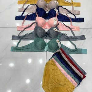 ست شورت وسوتین اسفنجی لباسزیر زنانه شورت دارای پدنخی