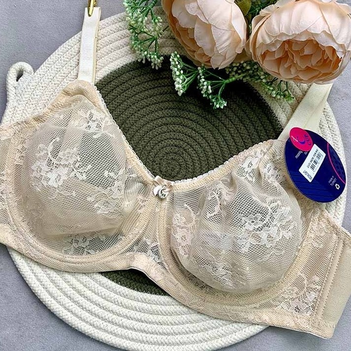 شورت و سوتین ست پرسی فنردار نرم و لطیف در گالری آنینازپوش