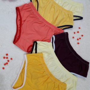 پک سه عددی شورت زنانه جنس نخ پنبه عالی.فاق دو لایه با درز مخفی .سایز از L تا 3XL .فروش به صورت پک سه عددی